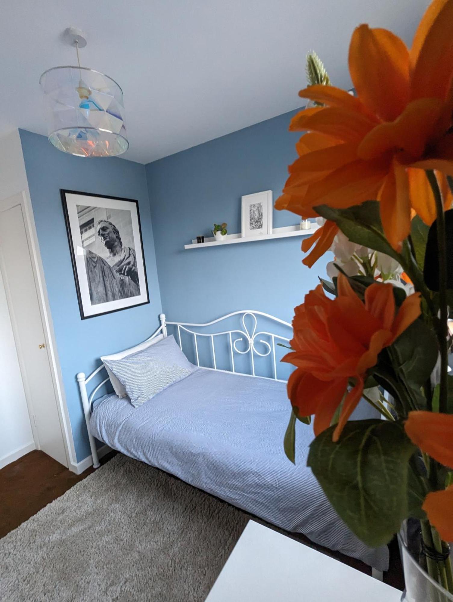 Single Room With Castle View Edinburgh Bagian luar foto